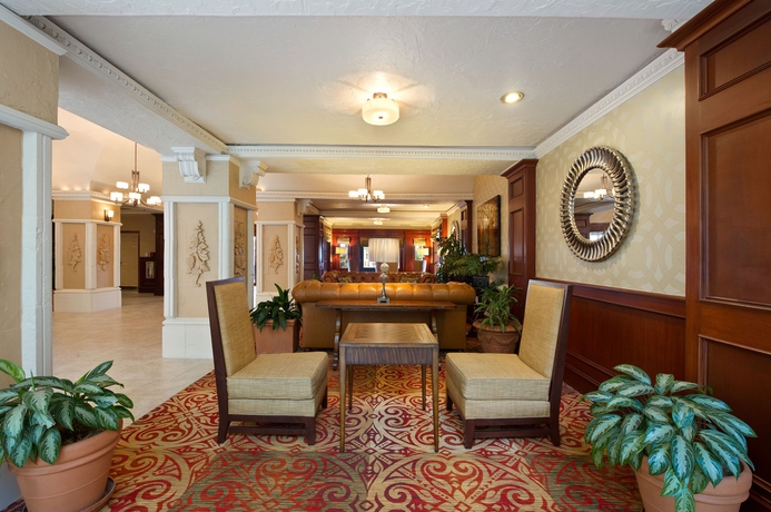 Imagen de los interiores del Hotel Embassy Suites By Hilton Orlando North. Foto 8