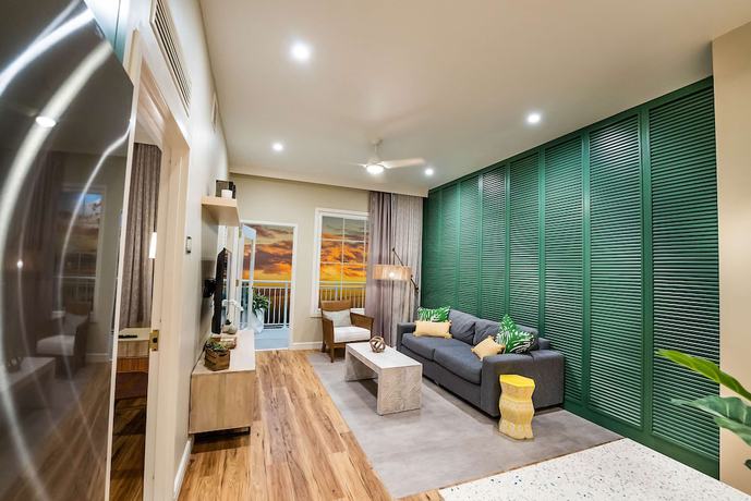 Imagen de la habitación del Hotel Embassy Suites By Hilton Orlando Sunset Walk. Foto 12