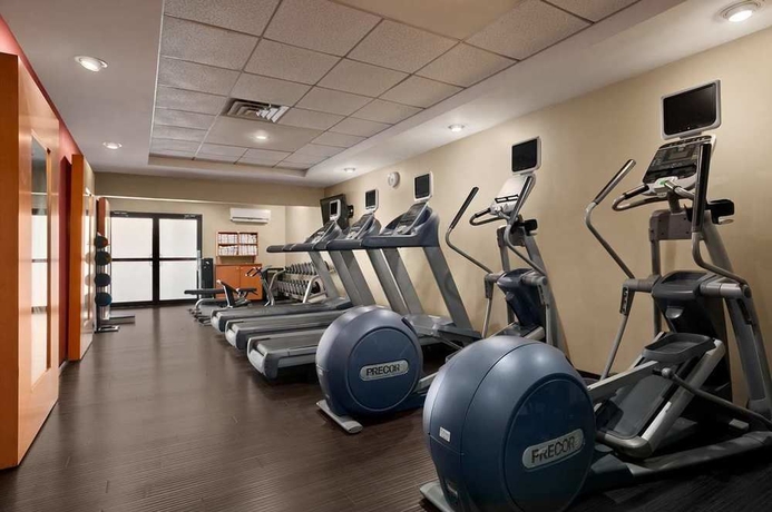 Imagen de los interiores del Hotel Embassy Suites By Hilton Philadelphia Airport. Foto 13