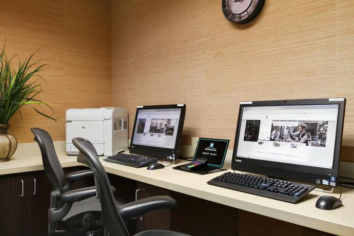 Imagen de los interiores del Hotel Embassy Suites By Hilton Philadelphia Valley Forge. Foto 8