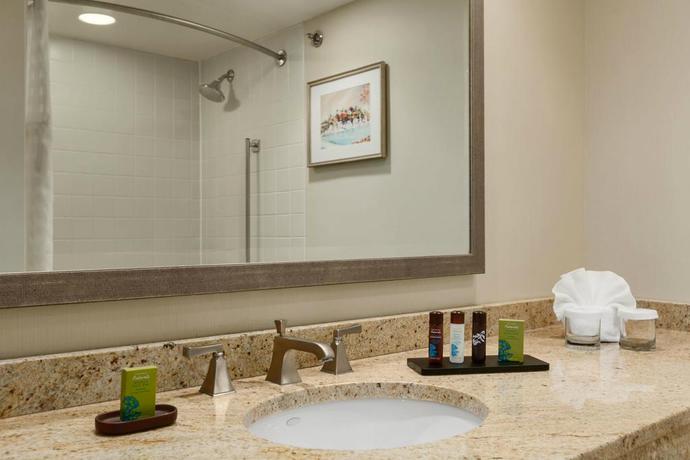Imagen de la habitación del Hotel Embassy Suites By Hilton Philadelphia Valley Forge. Foto 5