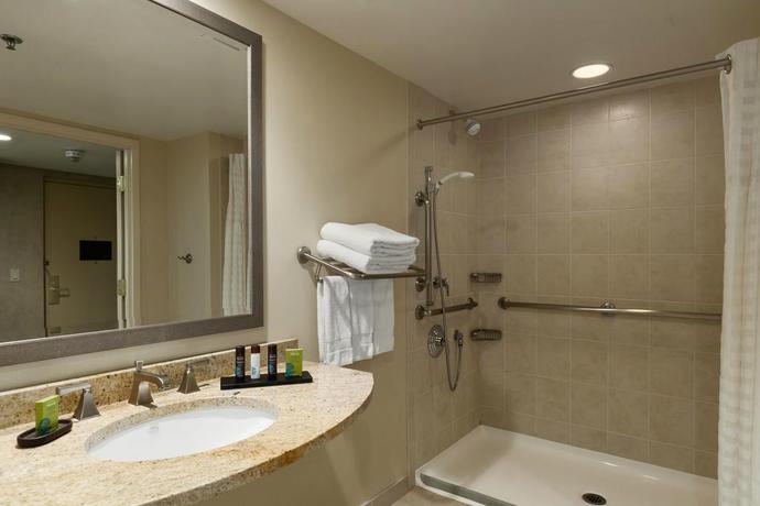Imagen de la habitación del Hotel Embassy Suites By Hilton Philadelphia Valley Forge. Foto 6