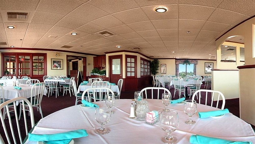 Imagen del bar/restaurante del Hotel Embassy Suites By Hilton Phoenix Airport. Foto 8