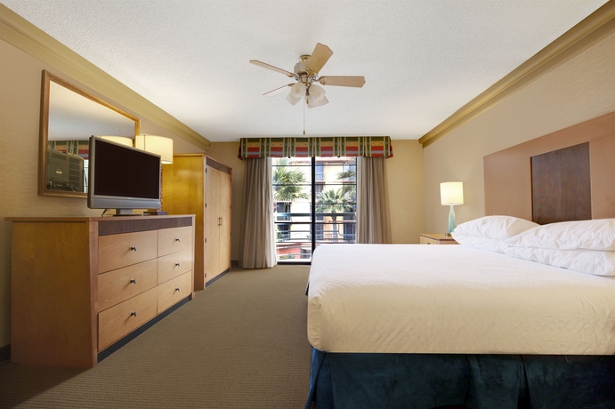 Imagen de la habitación del Hotel Embassy Suites By Hilton Phoenix Biltmore. Foto 4