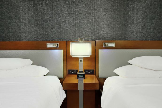 Imagen de la habitación del Hotel Embassy Suites By Hilton Pittsburgh Downtown. Foto 14