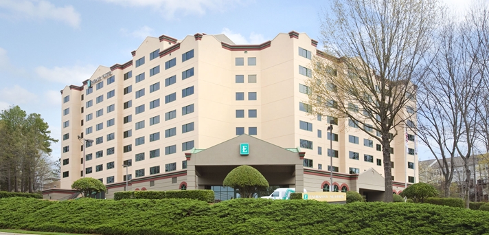 Imagen general del Hotel Embassy Suites By Hilton Raleigh Crabtree. Foto 2