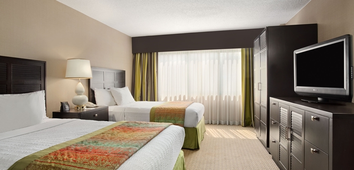 Imagen de la habitación del Hotel Embassy Suites By Hilton Raleigh Crabtree. Foto 6