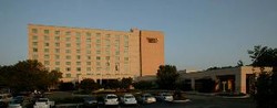 Imagen general del Hotel Embassy Suites By Hilton Raleigh Durham Research Triangle. Foto 3