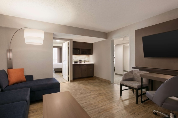 Imagen de la habitación del Hotel Embassy Suites By Hilton Richmond. Foto 5
