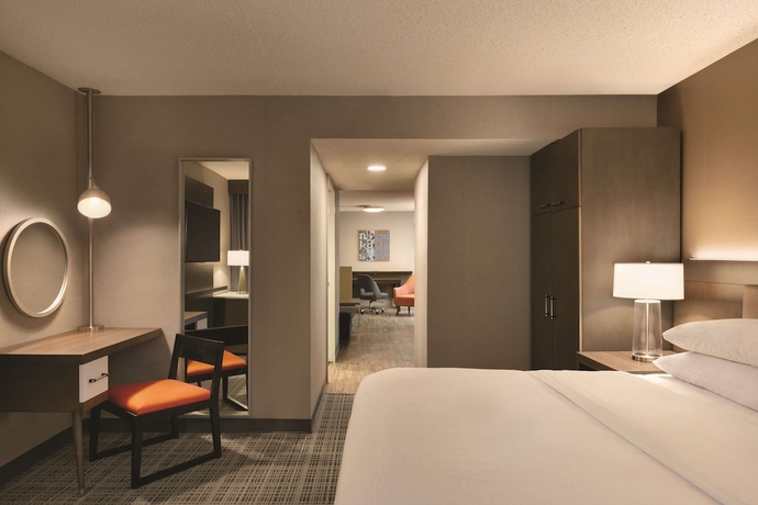 Imagen de la habitación del Hotel Embassy Suites By Hilton Richmond. Foto 6