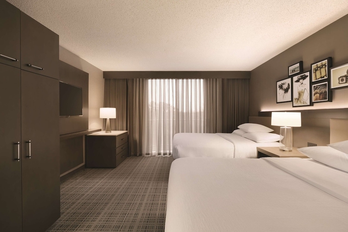 Imagen de la habitación del Hotel Embassy Suites By Hilton Richmond. Foto 7