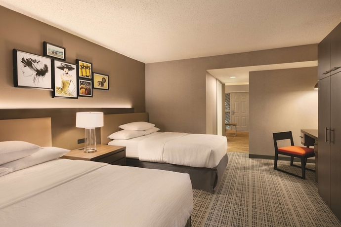 Imagen de la habitación del Hotel Embassy Suites By Hilton Richmond. Foto 8