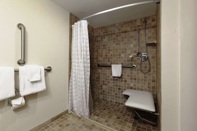 Imagen de la habitación del Hotel Embassy Suites By Hilton Richmond. Foto 12