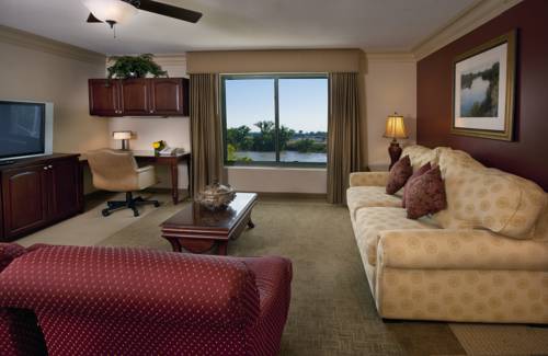 Imagen de la habitación del Hotel Embassy Suites By Hilton Sacramento Riverfront Promenade. Foto 6