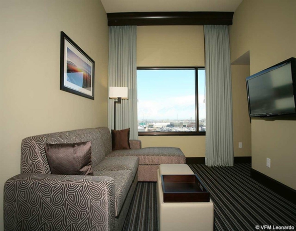 Imagen general del Hotel Embassy Suites By Hilton Salt Lake West Valley City. Foto 11
