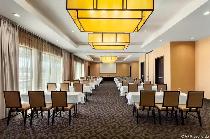 Imagen general del Hotel Embassy Suites By Hilton Salt Lake West Valley City. Foto 16