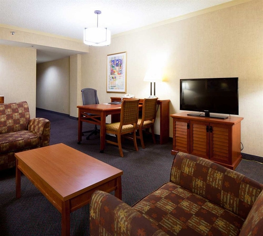 Imagen de los interiores del Hotel Embassy Suites By Hilton San Antonio Airport. Foto 12