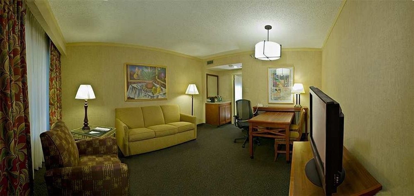 Imagen de los interiores del Hotel Embassy Suites By Hilton San Antonio Airport. Foto 15