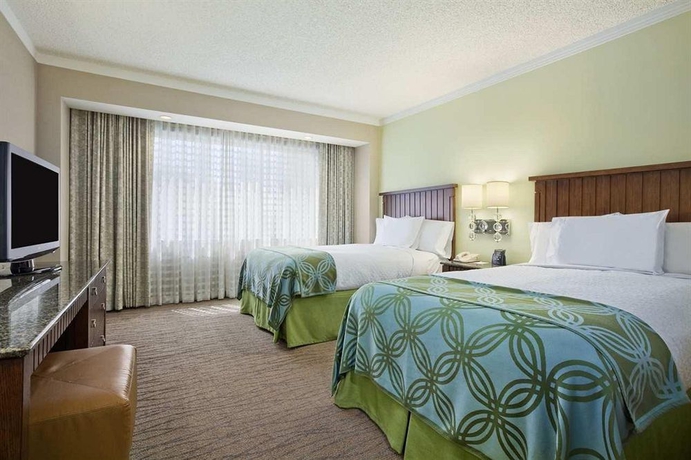 Imagen de la habitación del Hotel Embassy Suites By Hilton San Diego La Jolla. Foto 4