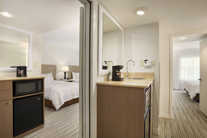 Imagen de los interiores del Hotel Embassy Suites By Hilton San Juan and Casino. Foto 5