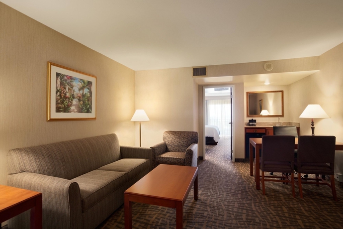 Imagen de la habitación del Hotel Embassy Suites By Hilton Santa Ana Orange County Airport. Foto 4