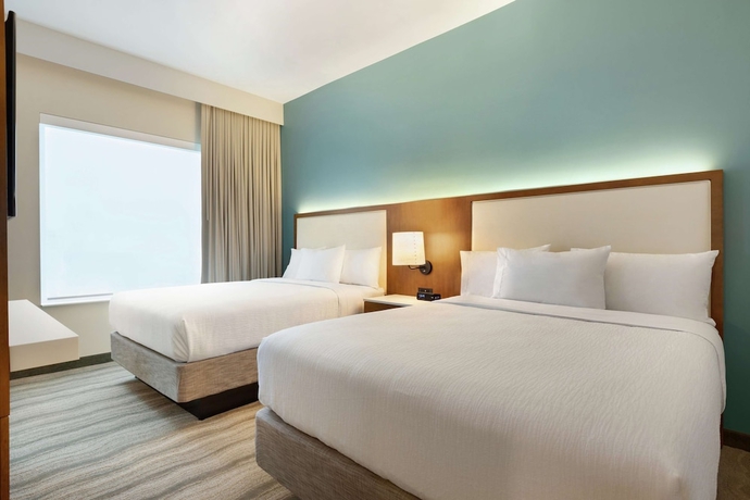 Imagen de la habitación del Hotel Embassy Suites By Hilton Sarasota, Fl. Foto 14