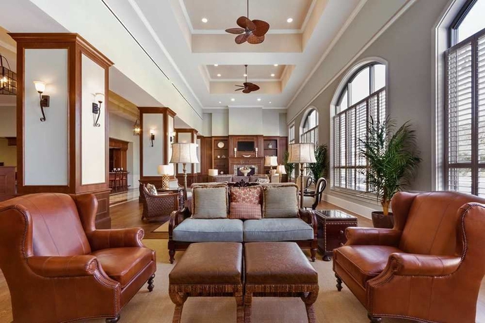 Imagen de los interiores del Hotel Embassy Suites By Hilton Savannah Historic District. Foto 10