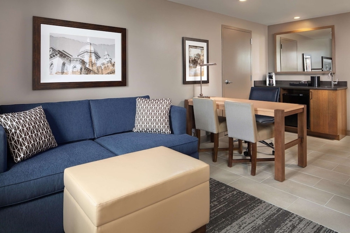 Imagen de la habitación del Hotel Embassy Suites By Hilton South Bend. Foto 4