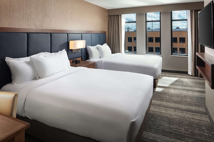 Imagen de la habitación del Hotel Embassy Suites By Hilton South Bend. Foto 6