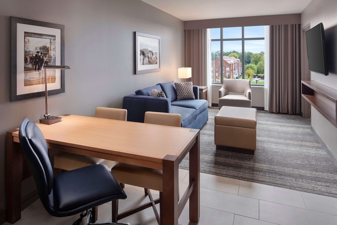 Imagen de la habitación del Hotel Embassy Suites By Hilton South Bend. Foto 10