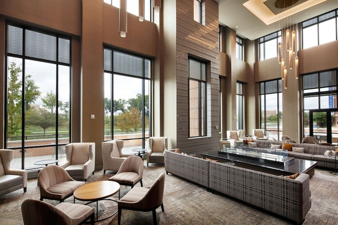 Imagen de los interiores del Hotel Embassy Suites By Hilton South Bend. Foto 15