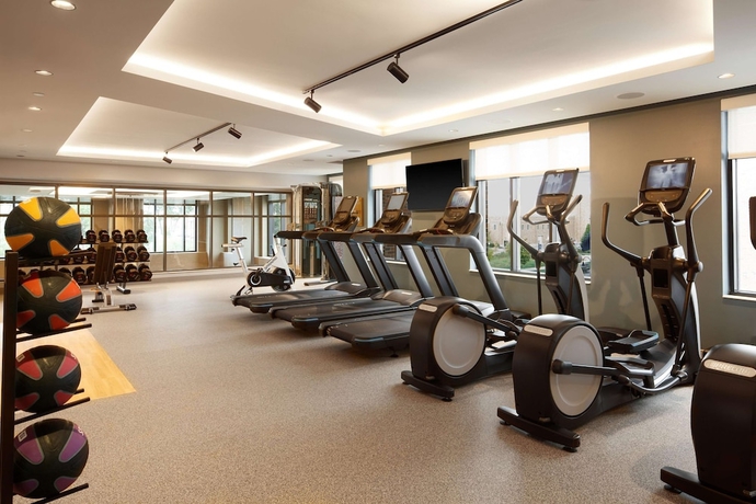 Imagen de los interiores del Hotel Embassy Suites By Hilton South Bend. Foto 18