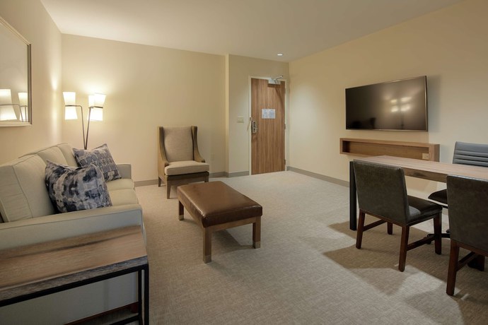 Imagen de la habitación del Hotel Embassy Suites By Hilton St Augustine Beach-oceanfront Resort. Foto 2