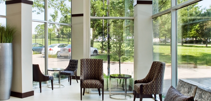 Imagen general del Hotel Embassy Suites By Hilton St. Louis Airport. Foto 4