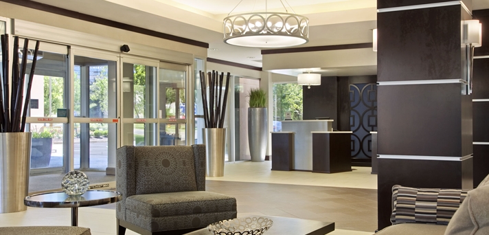 Imagen general del Hotel Embassy Suites By Hilton St. Louis Airport. Foto 5