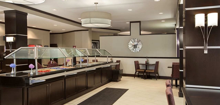 Imagen general del Hotel Embassy Suites By Hilton St. Louis Airport. Foto 7