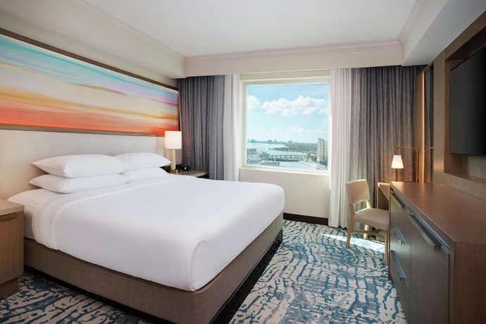 Imagen de la habitación del Hotel Embassy Suites By Hilton Tampa Downtown Convention Center. Foto 5