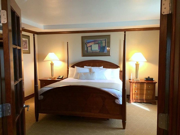 Imagen de la habitación del Hotel Embassy Suites By Hilton Tampa Usf Near Busch Gardens. Foto 3