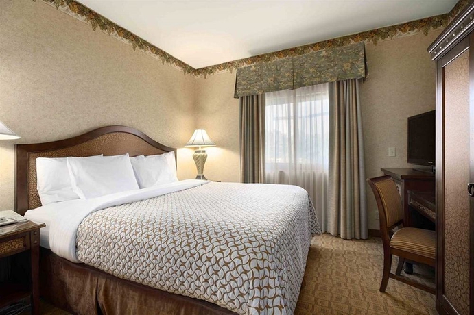 Imagen de la habitación del Hotel Embassy Suites By Hilton Temecula Valley Wine Country. Foto 8