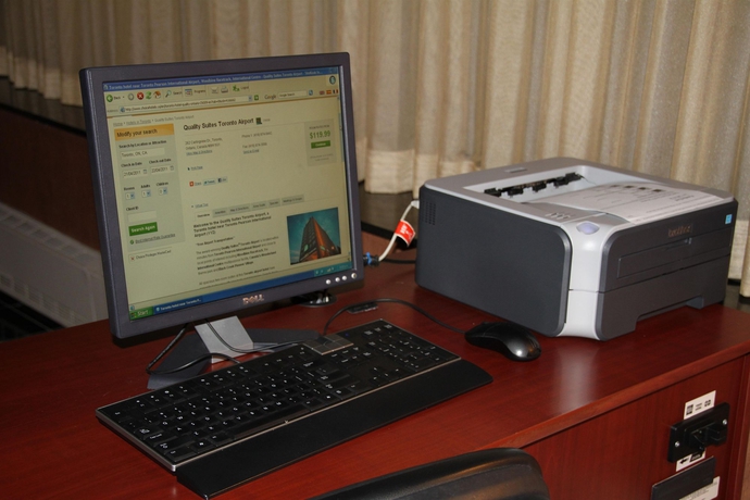 Imagen de los interiores del Hotel Embassy Suites By Hilton Toronto Airport. Foto 9