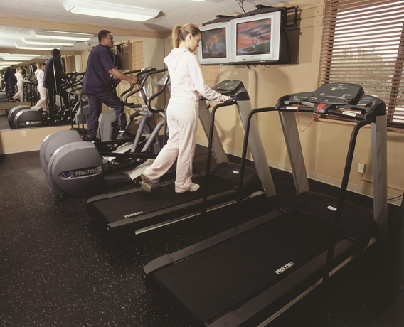 Imagen de los interiores del Hotel Embassy Suites By Hilton Tucson East. Foto 11