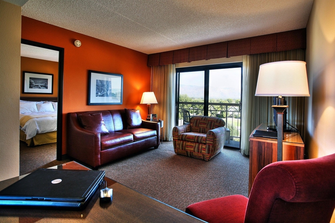 Imagen de la habitación del Hotel Embassy Suites By Hilton Tucson East. Foto 5