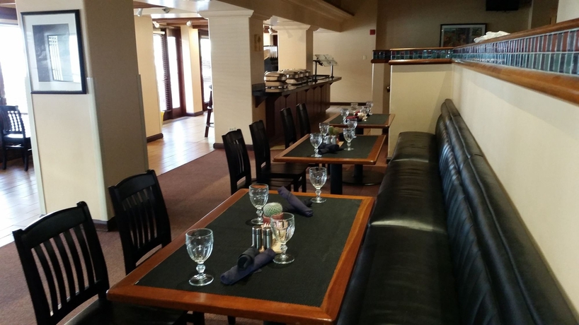Imagen del bar/restaurante del Hotel Embassy Suites By Hilton Tucson East. Foto 3