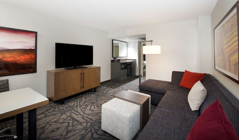 Imagen de la habitación del Hotel Embassy Suites By Hilton Walnut Creek. Foto 10