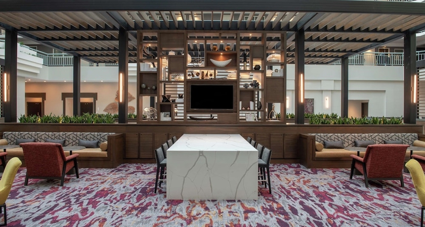 Imagen general del Hotel Embassy Suites By Hilton Walnut Creek. Foto 1