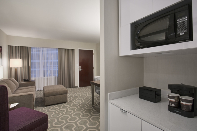Imagen de la habitación del Hotel Embassy Suites By Hilton Washington D.c. Georgetown. Foto 5