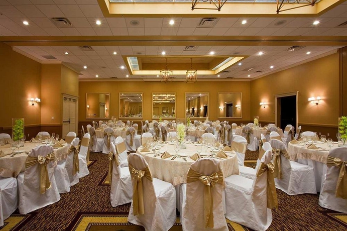 Imagen de los interiores del Hotel Embassy Suites By Hilton West Palm Beach Central. Foto 7