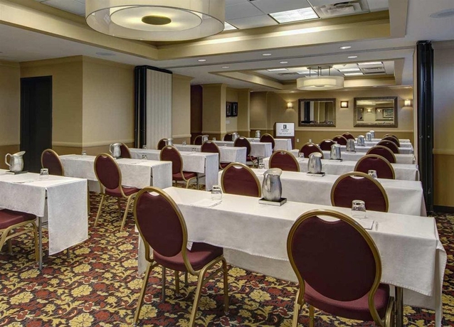 Imagen de los interiores del Hotel Embassy Suites By Hilton West Palm Beach Central. Foto 8