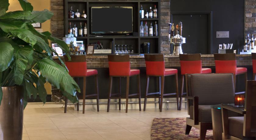 Imagen general del Hotel Embassy Suites Columbus-airport. Foto 13