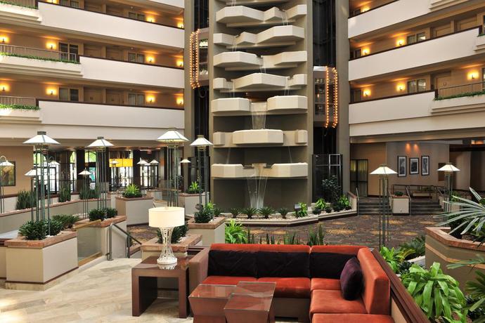 Imagen general del Hotel Embassy Suites Des Moines Downtown. Foto 2